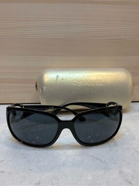 CHANEL Vintage Y2K Oversized Sunglasses 6014